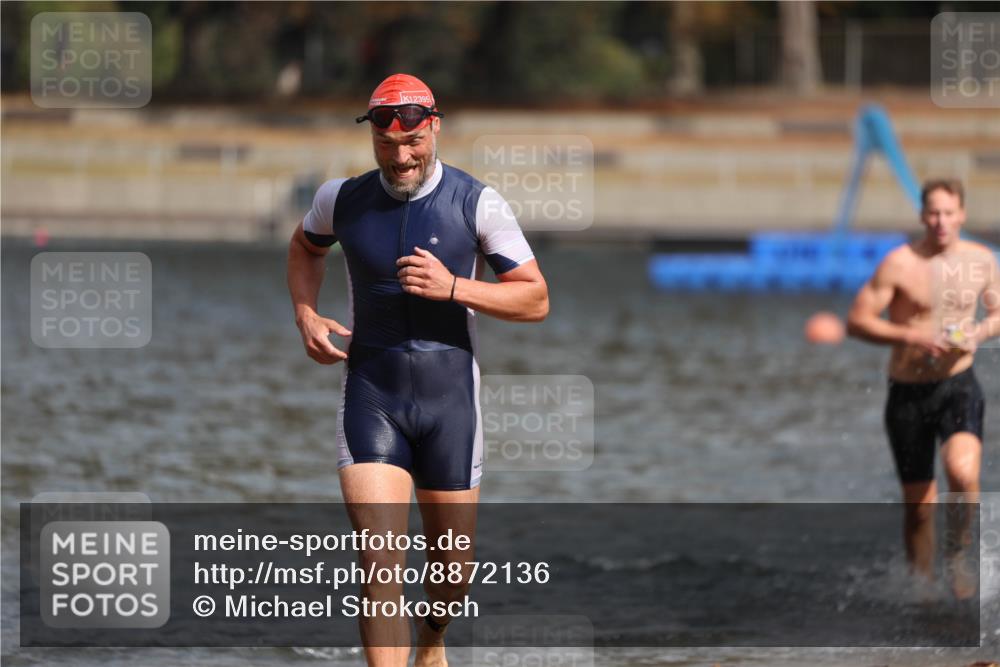14.09.2025 - Stadtparktriathlon Michael Strokosch http://msf.ph/oto/8872136 14.09.2025 11:51:06 Schwimmen 1123, 1133, 1153, 1172, 1199, 1205, 1219 meine-sportfotos.de