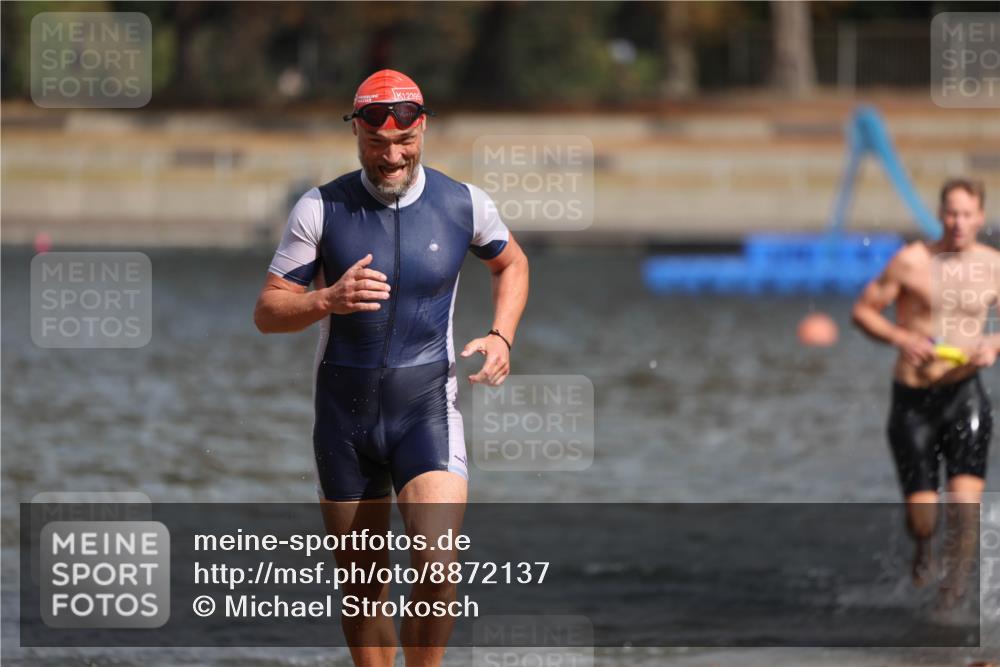 14.09.2025 - Stadtparktriathlon Michael Strokosch http://msf.ph/oto/8872137 14.09.2025 11:51:06 Schwimmen 1123, 1133, 1153, 1172, 1199, 1205, 1219 meine-sportfotos.de
