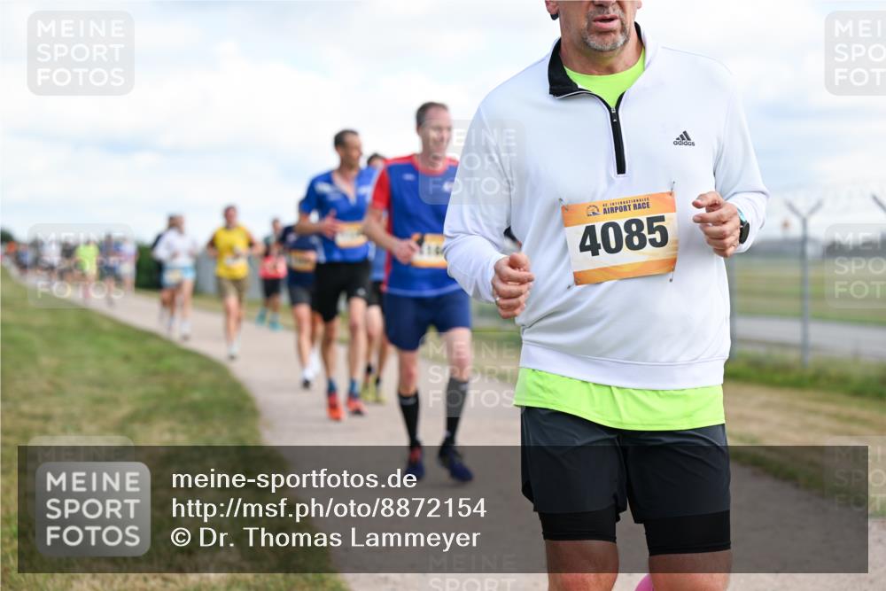 14.09.2025 - Airport Race Dr. Thomas Lammeyer http://msf.ph/oto/8872154 14.09.2025 12:16:48 Laufen 42, 4085 meine-sportfotos.de