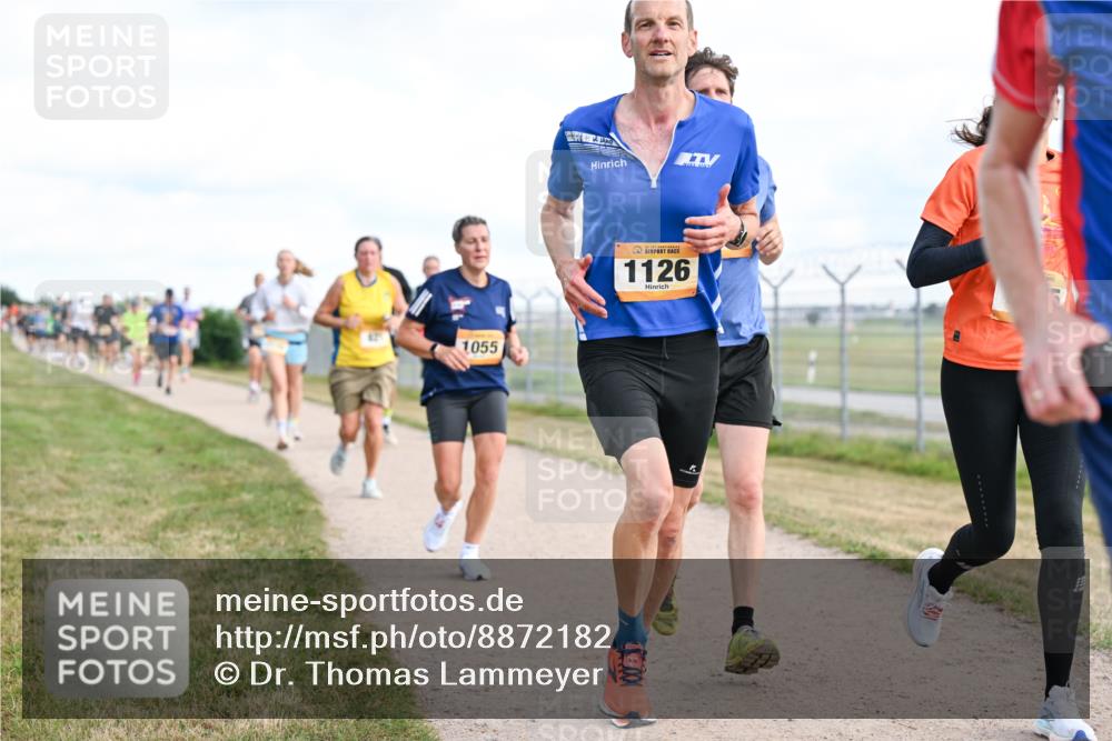 14.09.2025 - Airport Race Dr. Thomas Lammeyer http://msf.ph/oto/8872182 14.09.2025 12:16:50 Laufen 1055, 1126 meine-sportfotos.de