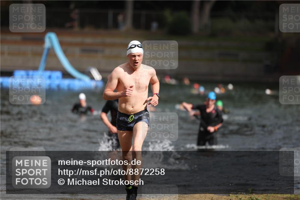 14.09.2025 - Stadtparktriathlon Michael Strokosch http://msf.ph/oto/8872258 14.09.2025 11:51:53 Schwimmen 1137, 1189 meine-sportfotos.de