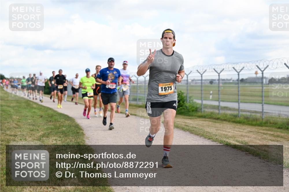 14.09.2025 - Airport Race Dr. Thomas Lammeyer http://msf.ph/oto/8872291 14.09.2025 12:16:57 Laufen 101, 1975 meine-sportfotos.de