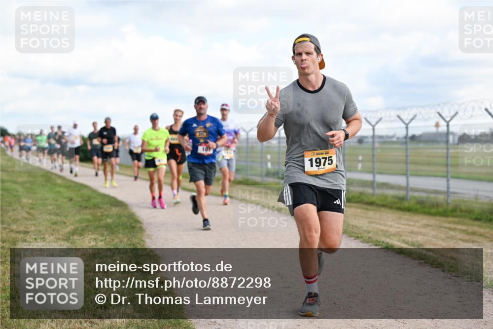 14.09.2025 - Airport Race Dr. Thomas Lammeyer http://msf.ph/oto/8872298 14.09.2025 12:16:57 Laufen 10, 1975 meine-sportfotos.de