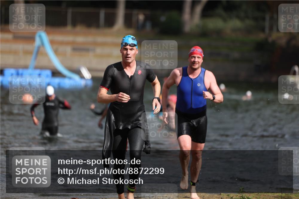 14.09.2025 - Stadtparktriathlon Michael Strokosch http://msf.ph/oto/8872299 14.09.2025 11:52:06 Schwimmen 1143, 1160, 1193, 1211 meine-sportfotos.de