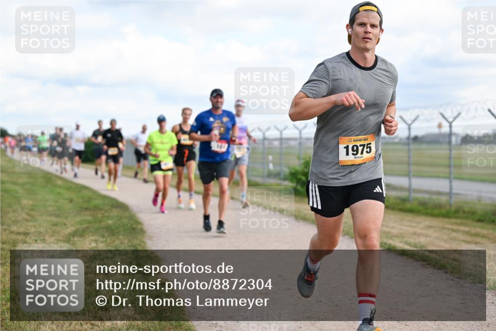 14.09.2025 - Airport Race Dr. Thomas Lammeyer http://msf.ph/oto/8872304 14.09.2025 12:16:58 Laufen 1975 meine-sportfotos.de