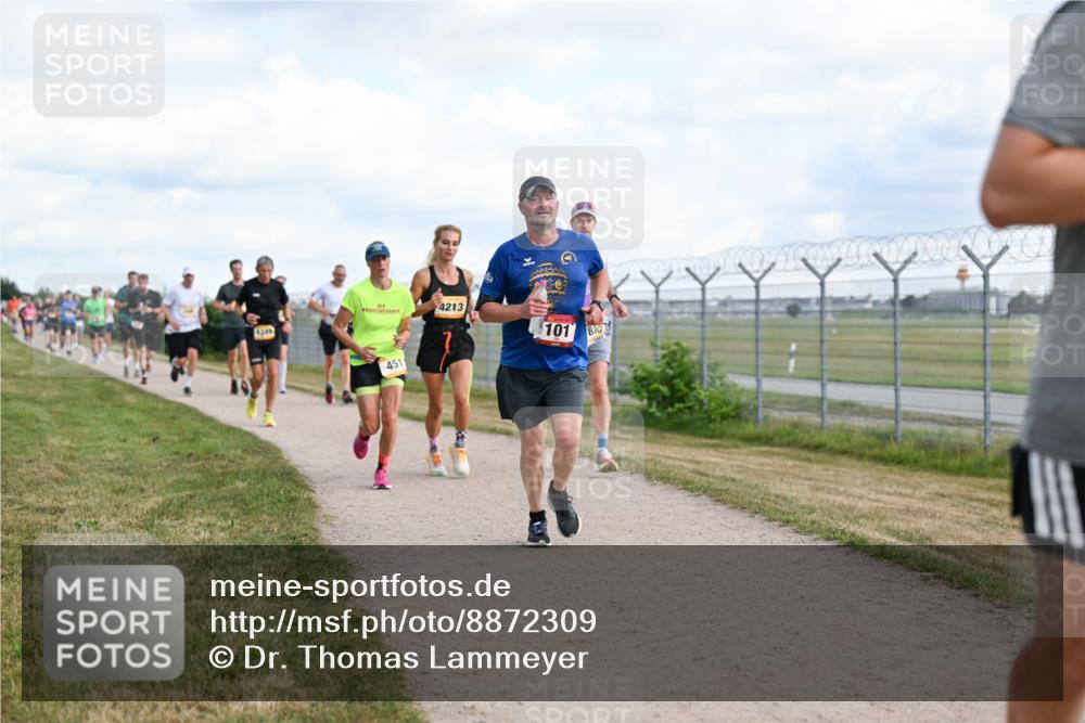 14.09.2025 - Airport Race Dr. Thomas Lammeyer http://msf.ph/oto/8872309 14.09.2025 12:16:58 Laufen 451, 4213, 1018 meine-sportfotos.de