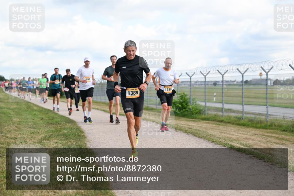 14.09.2025 - Airport Race Dr. Thomas Lammeyer http://msf.ph/oto/8872380 14.09.2025 12:17:03 Laufen 1690, 1389, 1338 meine-sportfotos.de