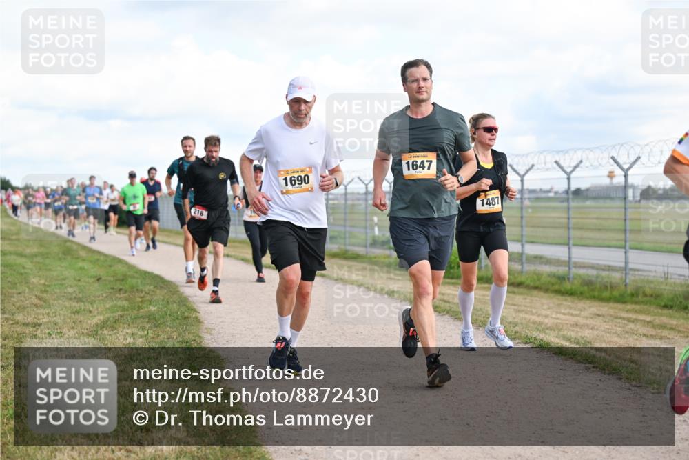 14.09.2025 - Airport Race Dr. Thomas Lammeyer http://msf.ph/oto/8872430 14.09.2025 12:17:05 Laufen 218, 1690, 1647, 1487 meine-sportfotos.de