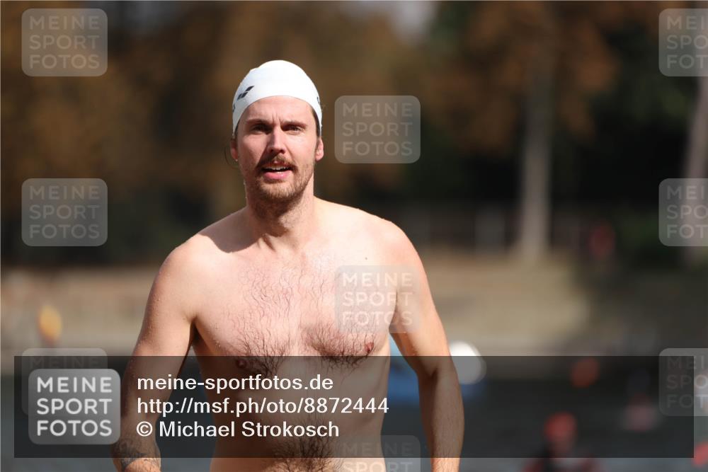 14.09.2025 - Stadtparktriathlon Michael Strokosch http://msf.ph/oto/8872444 14.09.2025 11:53:17 Schwimmen 1184, 1220 meine-sportfotos.de