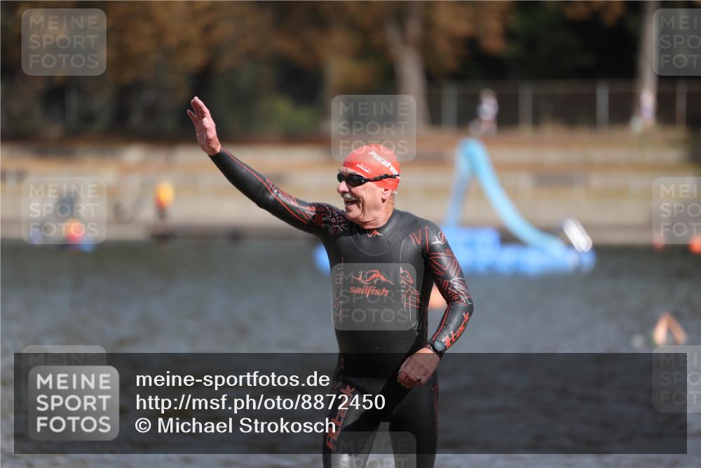 14.09.2025 - Stadtparktriathlon Michael Strokosch http://msf.ph/oto/8872450 14.09.2025 11:53:33 Schwimmen 1157, 1175, 1213 meine-sportfotos.de