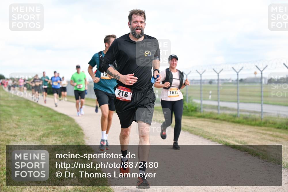 14.09.2025 - Airport Race Dr. Thomas Lammeyer http://msf.ph/oto/8872480 14.09.2025 12:17:08 Laufen 218, 1615 meine-sportfotos.de