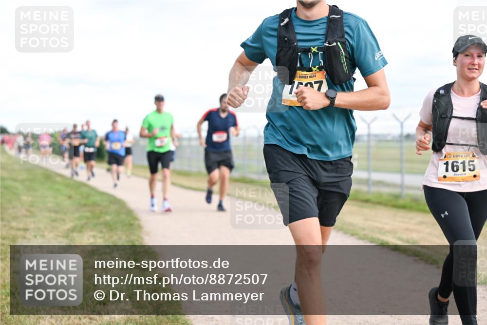 14.09.2025 - Airport Race Dr. Thomas Lammeyer http://msf.ph/oto/8872507 14.09.2025 12:17:10 Laufen 77, 1615 meine-sportfotos.de