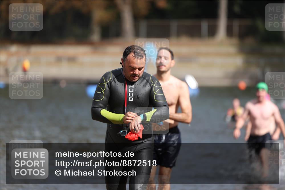 14.09.2025 - Stadtparktriathlon Michael Strokosch http://msf.ph/oto/8872518 14.09.2025 11:53:58 Schwimmen 1141, 1149, 1152, 1218 meine-sportfotos.de