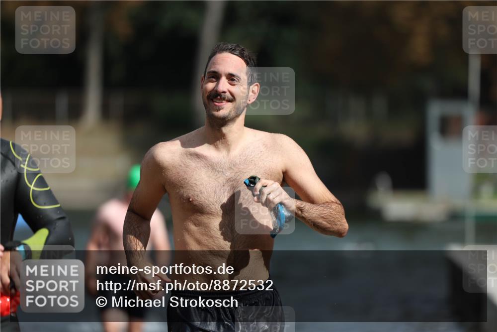 14.09.2025 - Stadtparktriathlon Michael Strokosch http://msf.ph/oto/8872532 14.09.2025 11:54:00 Schwimmen 1141, 1149, 1152, 1218 meine-sportfotos.de