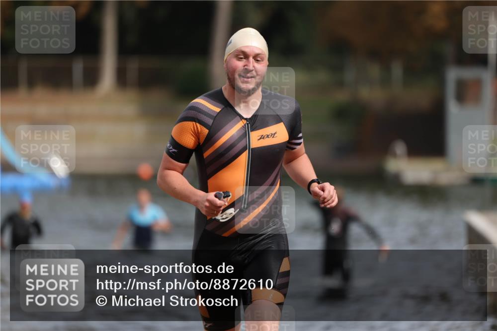 14.09.2025 - Stadtparktriathlon Michael Strokosch http://msf.ph/oto/8872610 14.09.2025 11:54:31 Schwimmen 1158, 1210 meine-sportfotos.de