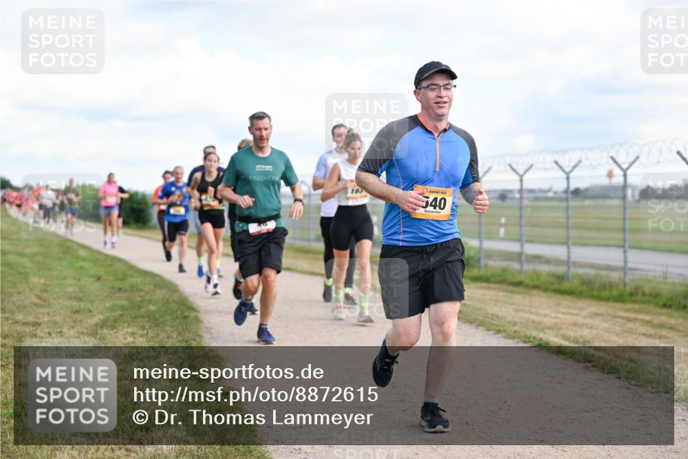 14.09.2025 - Airport Race Dr. Thomas Lammeyer http://msf.ph/oto/8872615 14.09.2025 12:17:16 Laufen 183, 40 meine-sportfotos.de