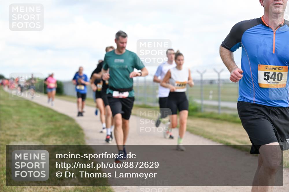 14.09.2025 - Airport Race Dr. Thomas Lammeyer http://msf.ph/oto/8872629 14.09.2025 12:17:17 Laufen 42, 540 meine-sportfotos.de