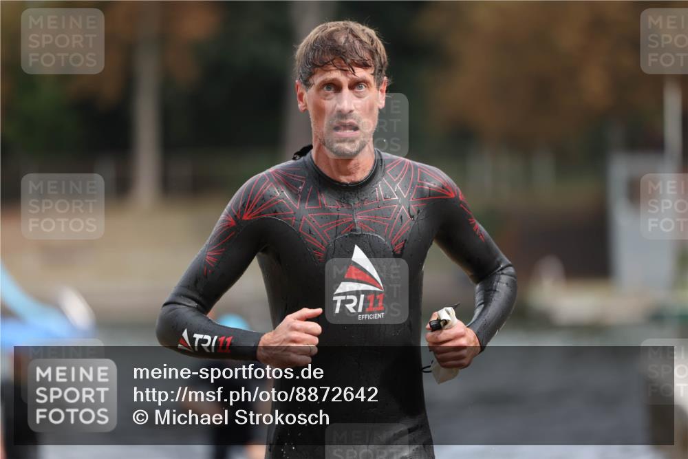 14.09.2025 - Stadtparktriathlon Michael Strokosch http://msf.ph/oto/8872642 14.09.2025 11:54:44 Schwimmen 1142, 1158, 1167, 1197 meine-sportfotos.de