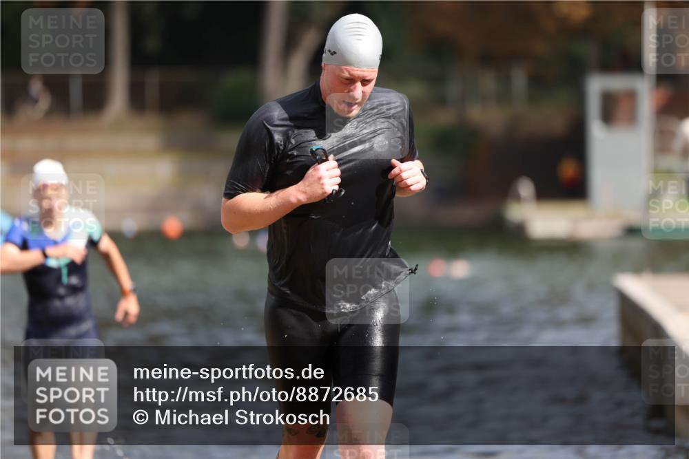 14.09.2025 - Stadtparktriathlon Michael Strokosch http://msf.ph/oto/8872685 14.09.2025 11:55:15 Schwimmen 1148, 1204 meine-sportfotos.de
