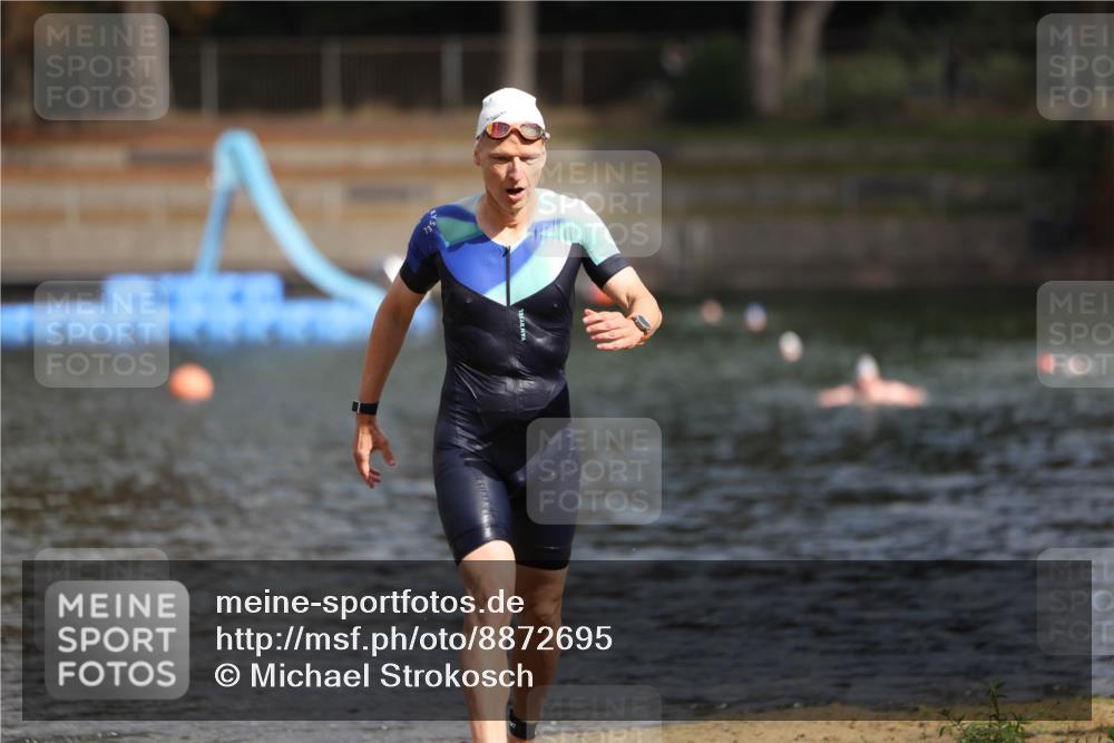 14.09.2025 - Stadtparktriathlon Michael Strokosch http://msf.ph/oto/8872695 14.09.2025 11:55:18 Schwimmen 1148, 1204 meine-sportfotos.de
