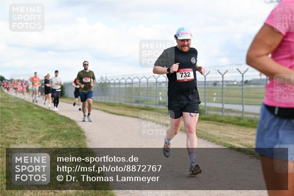 14.09.2025 - Airport Race Dr. Thomas Lammeyer http://msf.ph/oto/8872767 14.09.2025 12:17:26 Laufen 732 meine-sportfotos.de