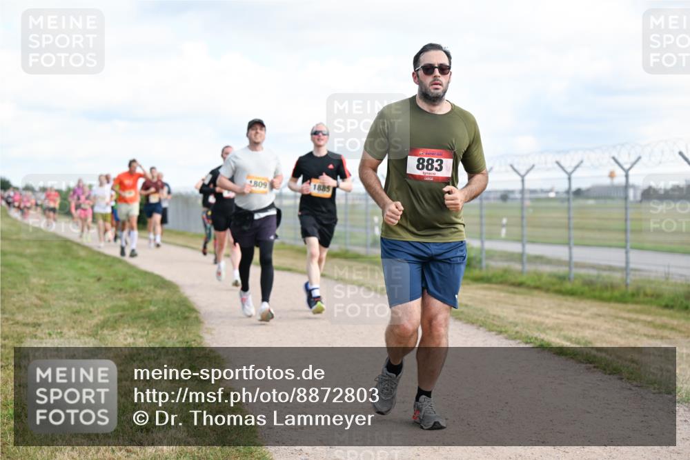 14.09.2025 - Airport Race Dr. Thomas Lammeyer http://msf.ph/oto/8872803 14.09.2025 12:17:30 Laufen 809, 1885, 883 meine-sportfotos.de