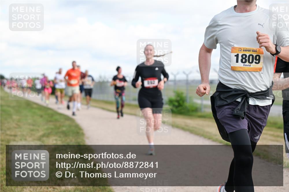14.09.2025 - Airport Race Dr. Thomas Lammeyer http://msf.ph/oto/8872841 14.09.2025 12:17:32 Laufen 1809 meine-sportfotos.de