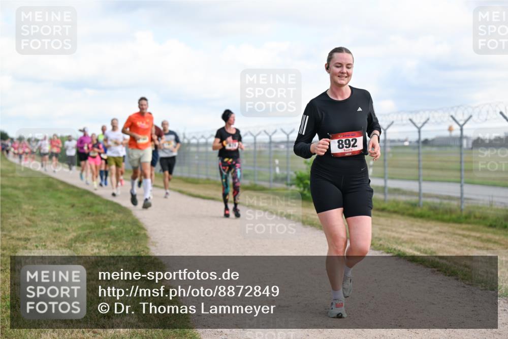 14.09.2025 - Airport Race Dr. Thomas Lammeyer http://msf.ph/oto/8872849 14.09.2025 12:17:33 Laufen 892 meine-sportfotos.de