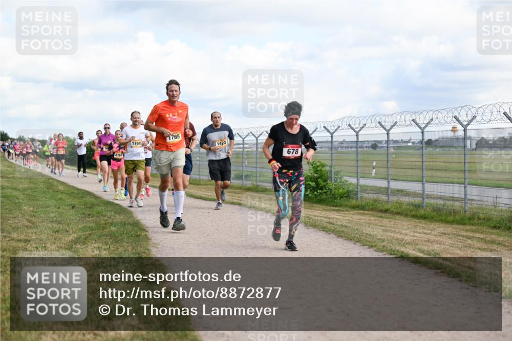 14.09.2025 - Airport Race Dr. Thomas Lammeyer http://msf.ph/oto/8872877 14.09.2025 12:17:34 Laufen 2162, 1764, 1765, 1423, 678 meine-sportfotos.de