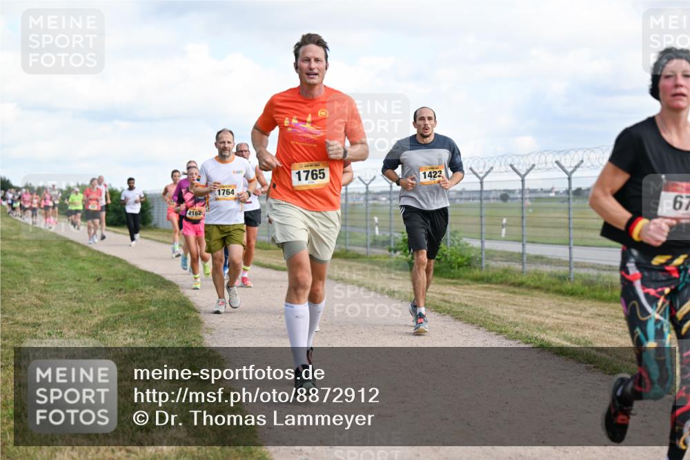 14.09.2025 - Airport Race Dr. Thomas Lammeyer http://msf.ph/oto/8872912 14.09.2025 12:17:36 Laufen 2162, 1764, 1765, 1423, 67 meine-sportfotos.de