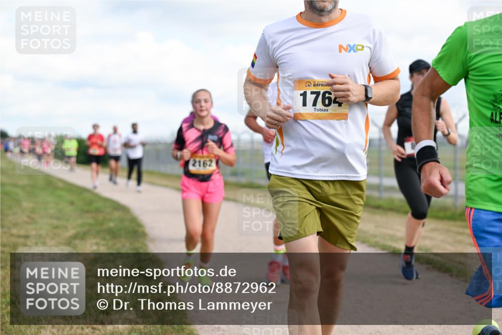 14.09.2025 - Airport Race Dr. Thomas Lammeyer http://msf.ph/oto/8872962 14.09.2025 12:17:39 Laufen 2162, 42, 176 meine-sportfotos.de