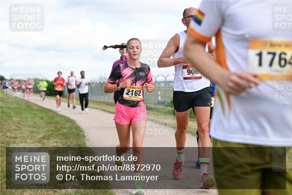 14.09.2025 - Airport Race Dr. Thomas Lammeyer http://msf.ph/oto/8872970 14.09.2025 12:17:40 Laufen 906, 1764, 2162 meine-sportfotos.de