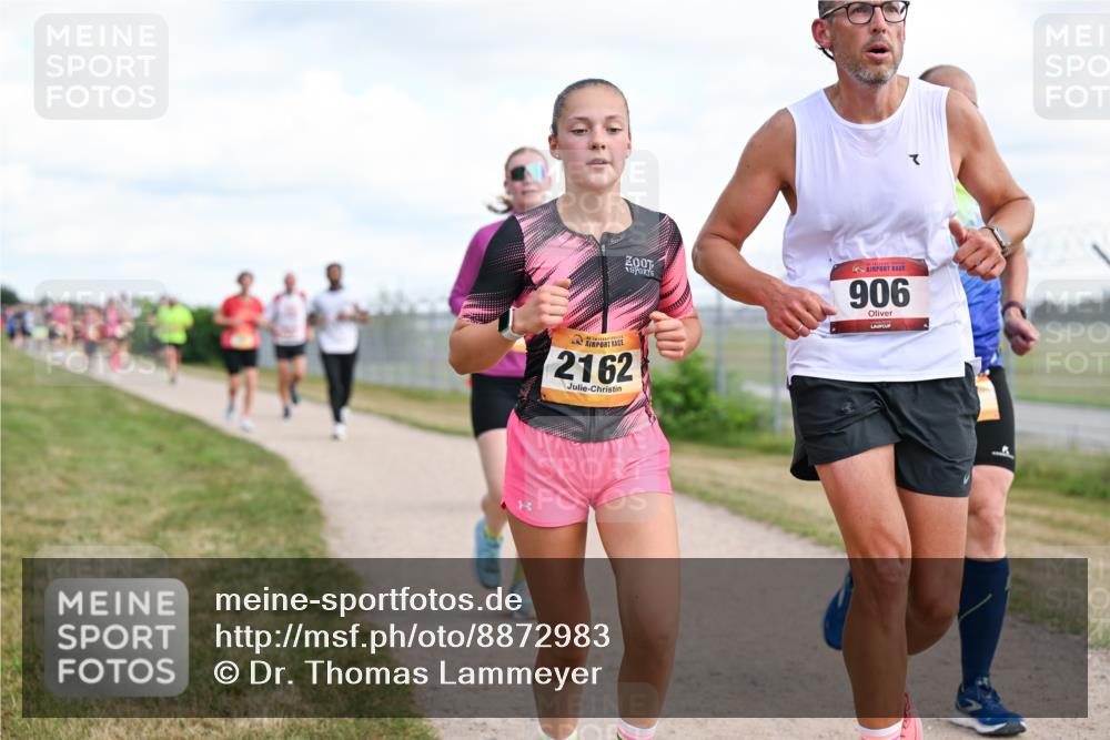 14.09.2025 - Airport Race Dr. Thomas Lammeyer http://msf.ph/oto/8872983 14.09.2025 12:17:41 Laufen 906, 2162 meine-sportfotos.de