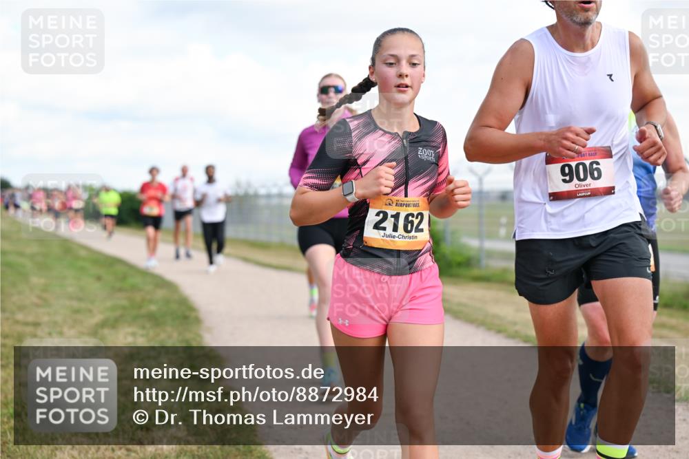 14.09.2025 - Airport Race Dr. Thomas Lammeyer http://msf.ph/oto/8872984 14.09.2025 12:17:41 Laufen 906, 2162 meine-sportfotos.de