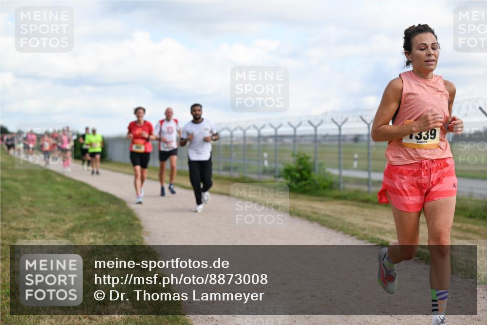 14.09.2025 - Airport Race Dr. Thomas Lammeyer http://msf.ph/oto/8873008 14.09.2025 12:17:43 Laufen 339 meine-sportfotos.de
