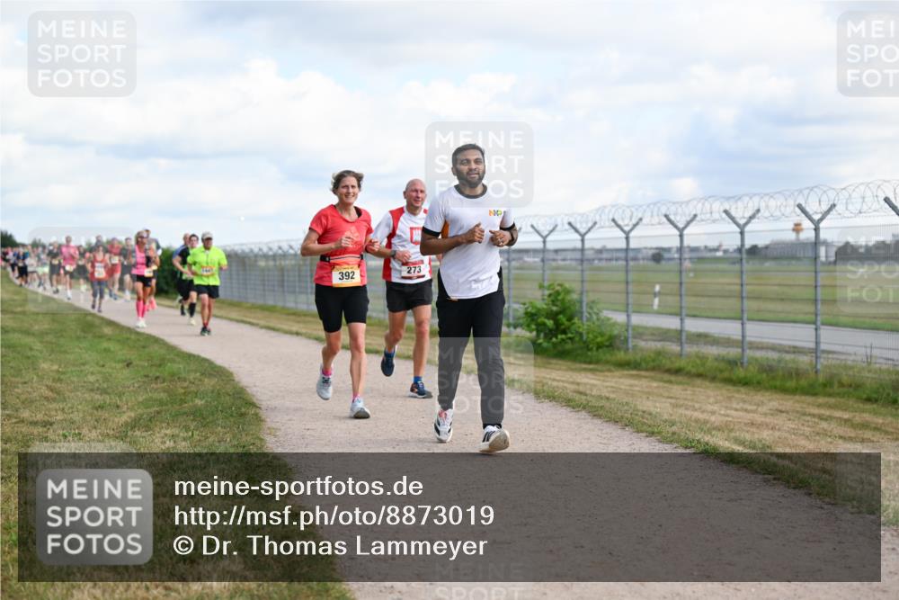 14.09.2025 - Airport Race Dr. Thomas Lammeyer http://msf.ph/oto/8873019 14.09.2025 12:17:44 Laufen 392, 273 meine-sportfotos.de