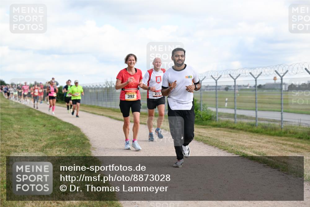 14.09.2025 - Airport Race Dr. Thomas Lammeyer http://msf.ph/oto/8873028 14.09.2025 12:17:45 Laufen 392, 273 meine-sportfotos.de