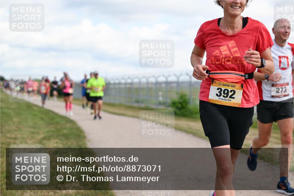 14.09.2025 - Airport Race Dr. Thomas Lammeyer http://msf.ph/oto/8873071 14.09.2025 12:17:47 Laufen 392, 273 meine-sportfotos.de
