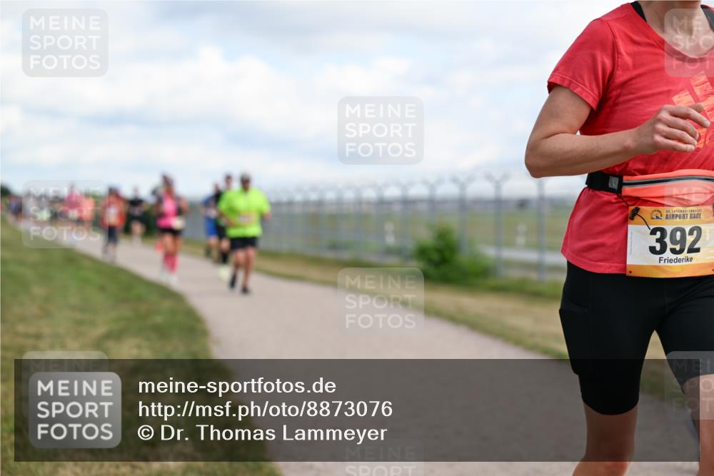 14.09.2025 - Airport Race Dr. Thomas Lammeyer http://msf.ph/oto/8873076 14.09.2025 12:17:48 Laufen 42, 392 meine-sportfotos.de