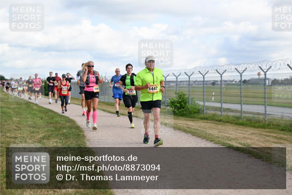 14.09.2025 - Airport Race Dr. Thomas Lammeyer http://msf.ph/oto/8873094 14.09.2025 12:17:50 Laufen 1816, 146, 754, 1447, 743 meine-sportfotos.de