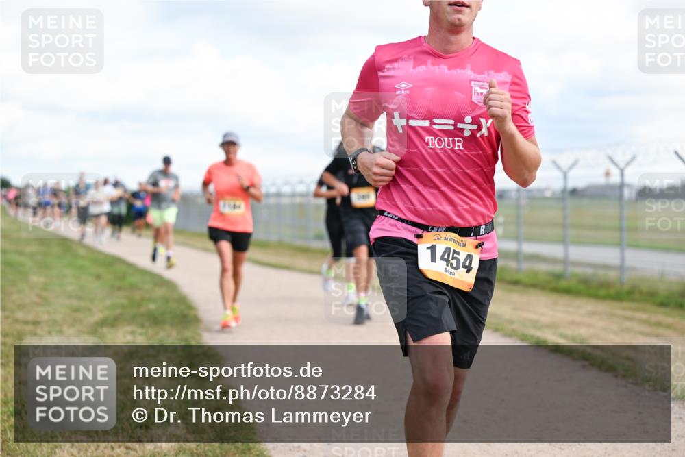 14.09.2025 - Airport Race Dr. Thomas Lammeyer http://msf.ph/oto/8873284 14.09.2025 12:18:01 Laufen 11532, 1454 meine-sportfotos.de