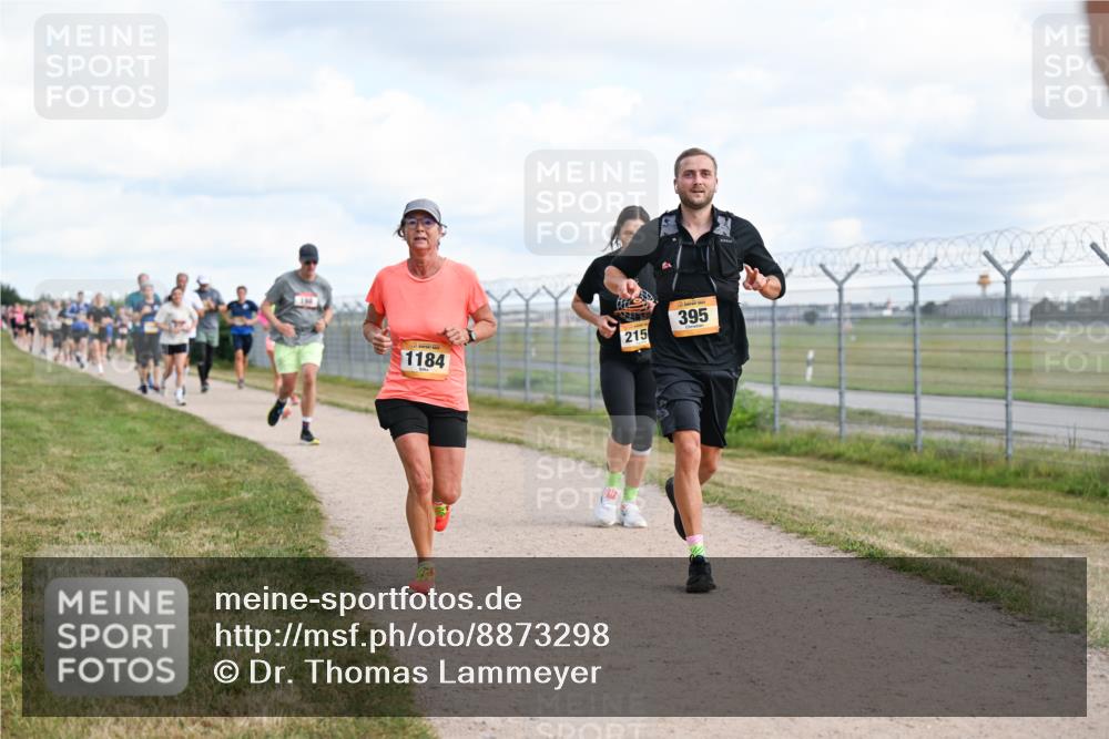 14.09.2025 - Airport Race Dr. Thomas Lammeyer http://msf.ph/oto/8873298 14.09.2025 12:18:02 Laufen 1184, 215, 395 meine-sportfotos.de