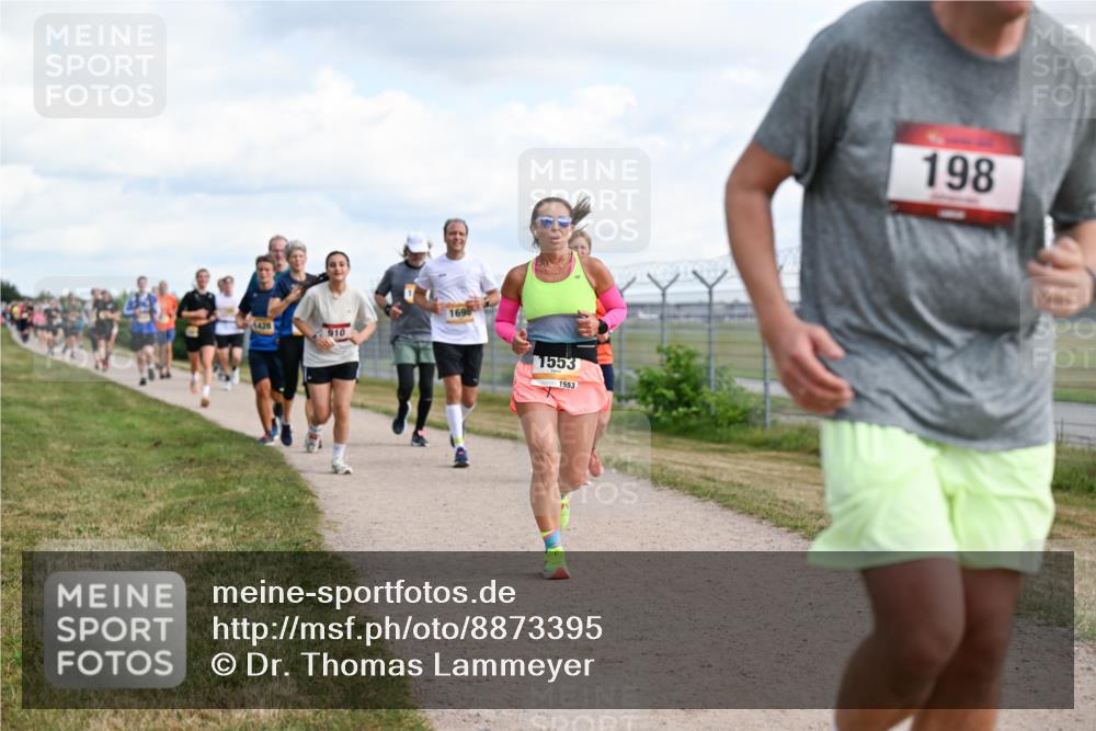 14.09.2025 - Airport Race Dr. Thomas Lammeyer http://msf.ph/oto/8873395 14.09.2025 12:18:08 Laufen 1428, 910, 1698, 1553, 1553, 198 meine-sportfotos.de