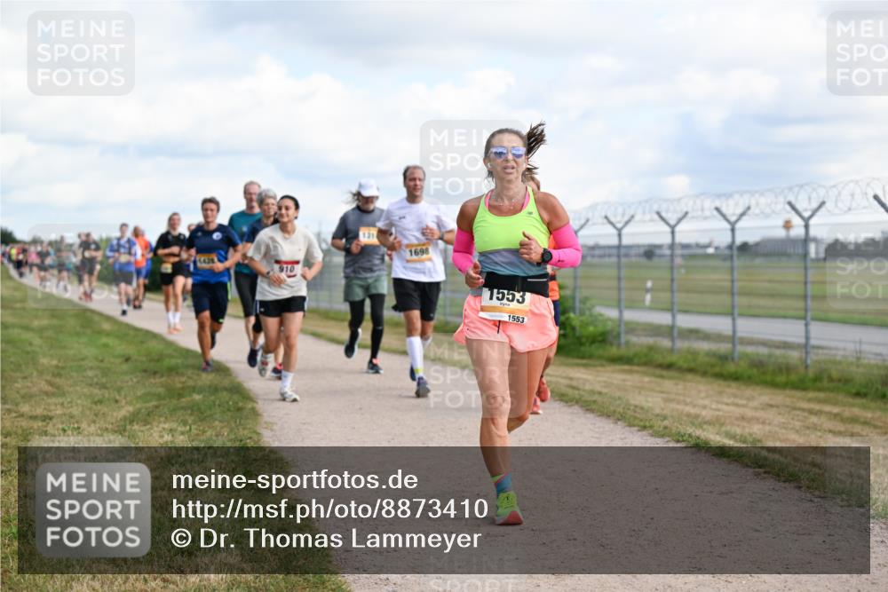 14.09.2025 - Airport Race Dr. Thomas Lammeyer http://msf.ph/oto/8873410 14.09.2025 12:18:08 Laufen 1436, 910, 131, 1698, 1553, 1553 meine-sportfotos.de