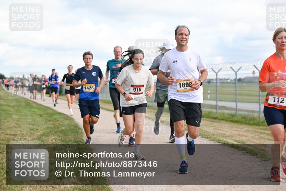 14.09.2025 - Airport Race Dr. Thomas Lammeyer http://msf.ph/oto/8873446 14.09.2025 12:18:10 Laufen 1428, 910, 1698, 112 meine-sportfotos.de