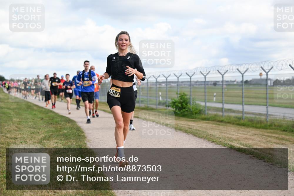 14.09.2025 - Airport Race Dr. Thomas Lammeyer http://msf.ph/oto/8873503 14.09.2025 12:18:14 Laufen 1229, 1501 meine-sportfotos.de
