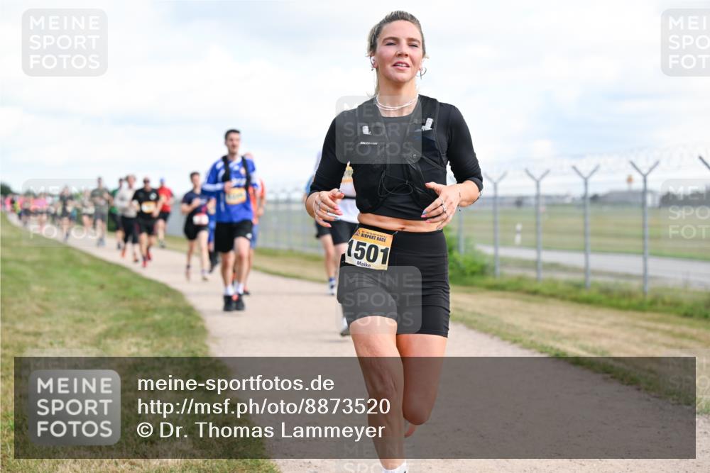 14.09.2025 - Airport Race Dr. Thomas Lammeyer http://msf.ph/oto/8873520 14.09.2025 12:18:15 Laufen 1501 meine-sportfotos.de