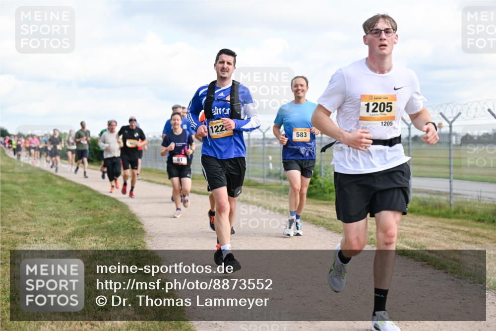 14.09.2025 - Airport Race Dr. Thomas Lammeyer http://msf.ph/oto/8873552 14.09.2025 12:18:17 Laufen 61, 122, 583, 1205, 1205 meine-sportfotos.de