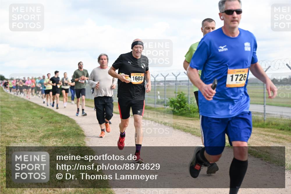 14.09.2025 - Airport Race Dr. Thomas Lammeyer http://msf.ph/oto/8873629 14.09.2025 12:18:21 Laufen 1603, 1726 meine-sportfotos.de