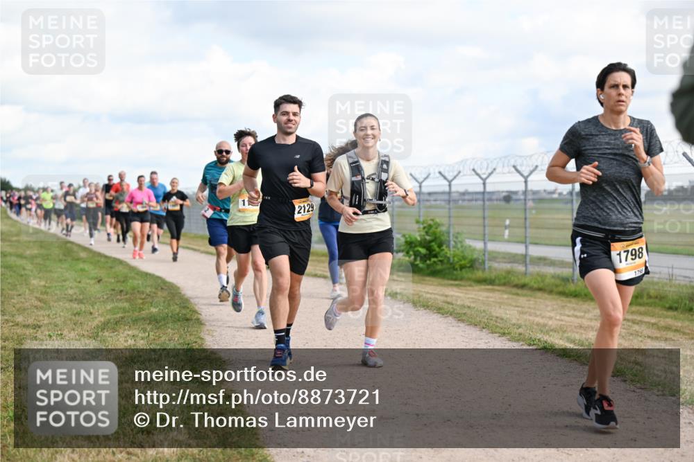 14.09.2025 - Airport Race Dr. Thomas Lammeyer http://msf.ph/oto/8873721 14.09.2025 12:18:27 Laufen 2129, 1798, 1798 meine-sportfotos.de
